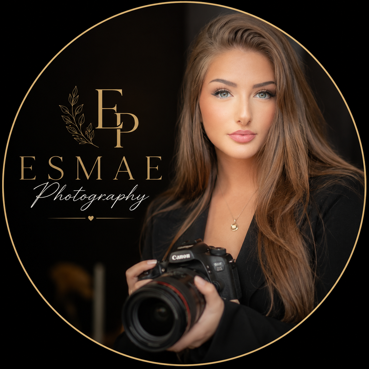 Jess, photographer behind Esmae Photography